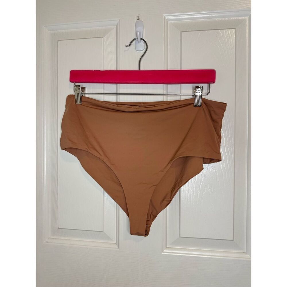 NWT Dippin’ Daisy’s Tan Nude High Waisted Cheeky Bikini Bottom 1X Minimalist